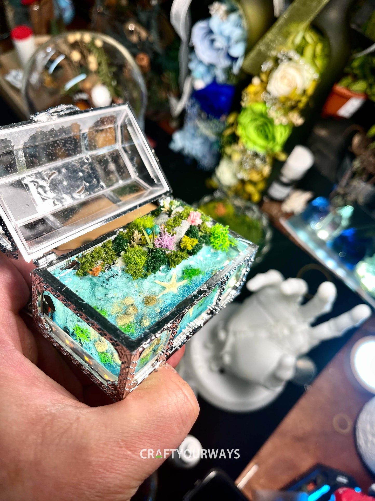 Miniature Ocean Scene with Starfish and Marine Life in Transparent Treasure Box